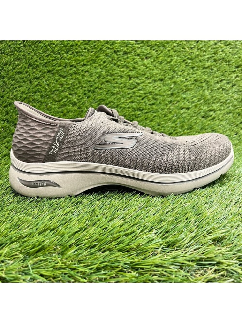 Skechers Arch Fit 2.0 Grand Select 2 Men Size 8.5EE Taupe Running Shoes Sneakers
